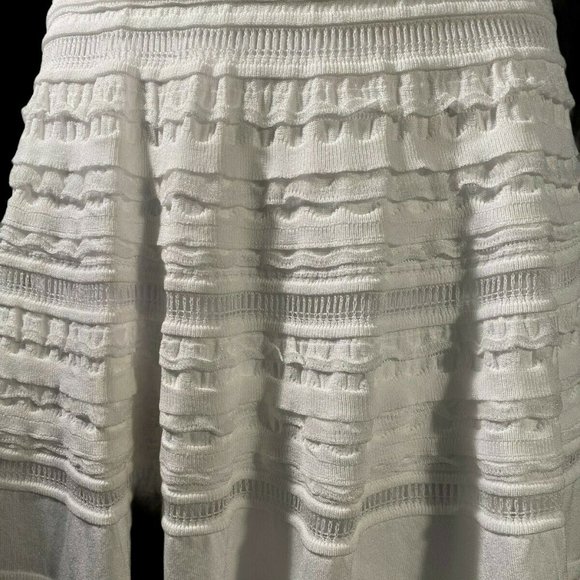 BLUMARINE KNIT WHITE DRESS (SZ SM) (EUC) - Picture 7 of 10